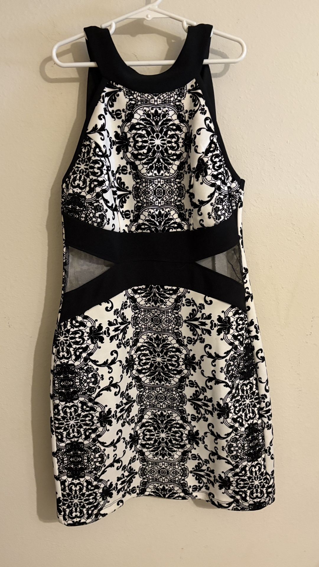 Beautiful Black And White Cocktail Dress Juniors 3