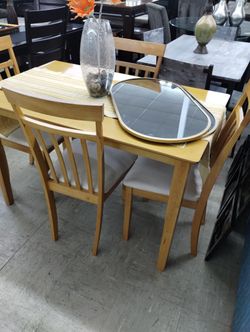 Dining Table Set 