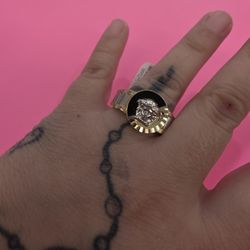 14k Versace Ring