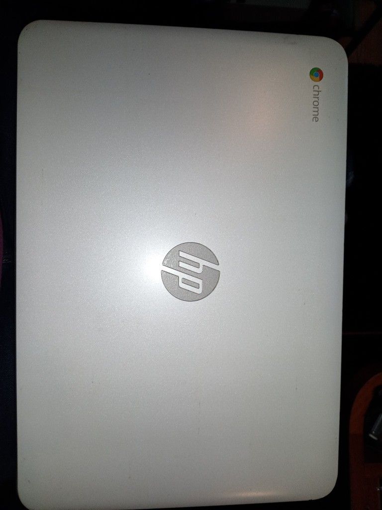 HP LAPTOP CHROME BOOK 