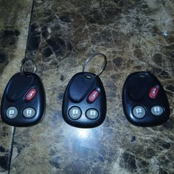 GENUINE GM CHEVY KEYLESS ENTRY REMOTE FOB Lot Of 3 (2 are new never used)


This is a lot of 3 genuine GM Chevy keyless entry remote fobs. The fobs ar