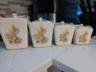 Vintage Canisters X4