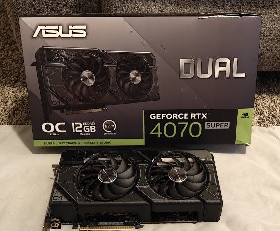 ASUS Dual OC 4070 Super 12gb