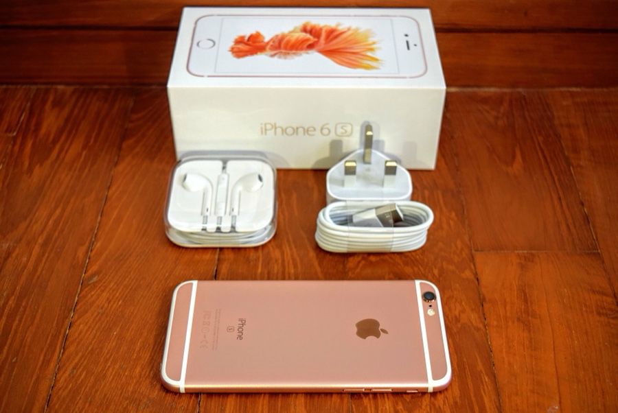 iPhone 6S Unlocked with 30Days warranty for $220