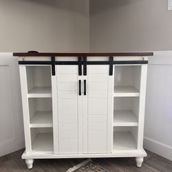 Sliding Door Farmhouse Hutch