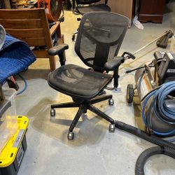 Economic Office Chair That Needs To Be Cleaned