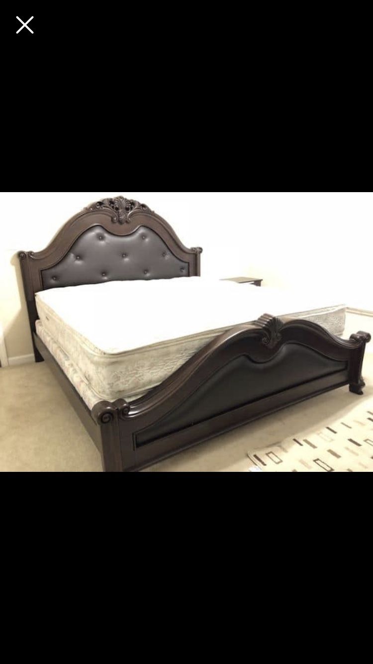 BRAND NEW MANSION COLLECTION BEDROOM SET!!! DELIVERY & ASEMBLY INCLUDED