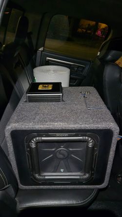 Kicker 12 inch L3 solo baric phoenix gold amp