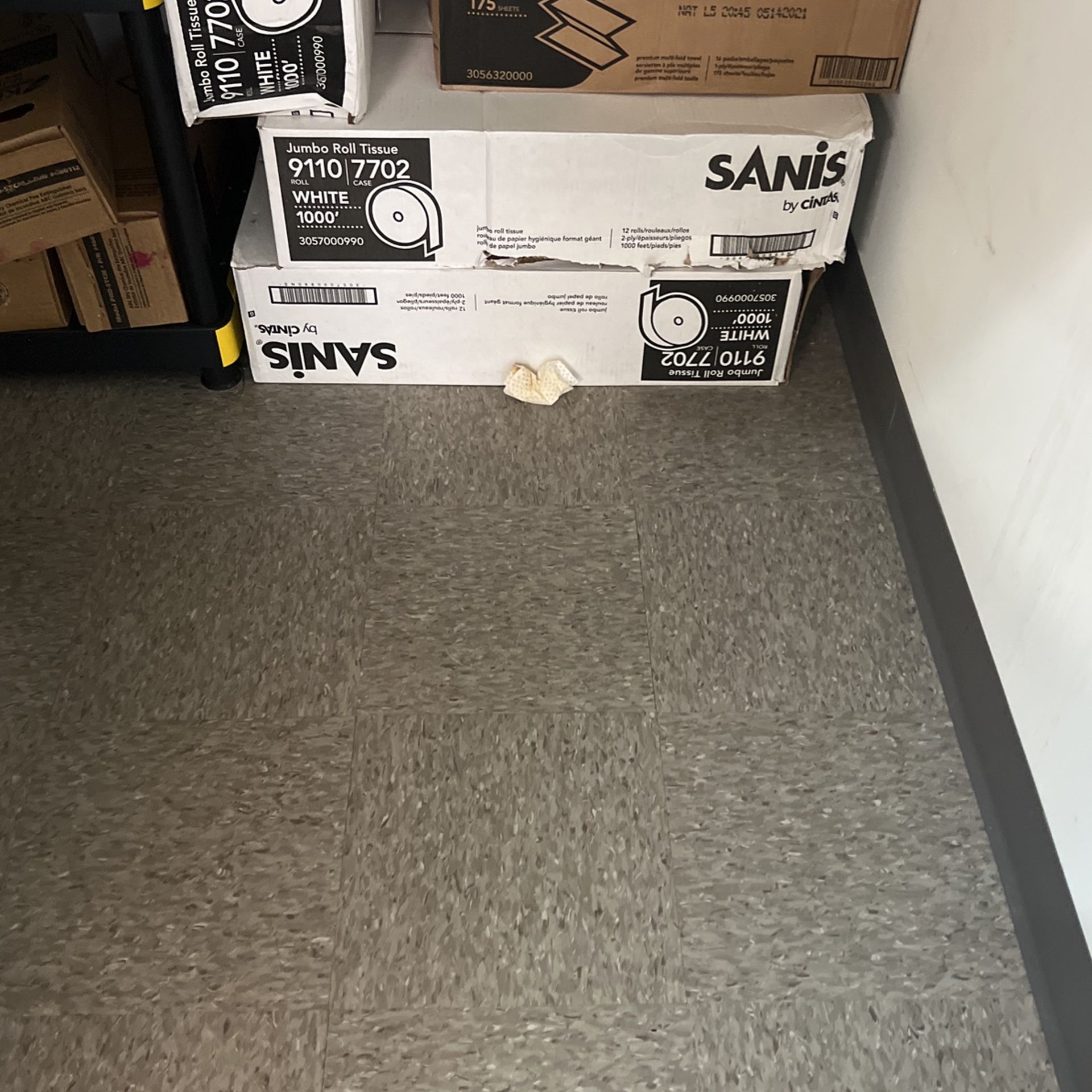 Cintas Jumbo Toilet Paper Roll for Sale in Largo, FL OfferUp