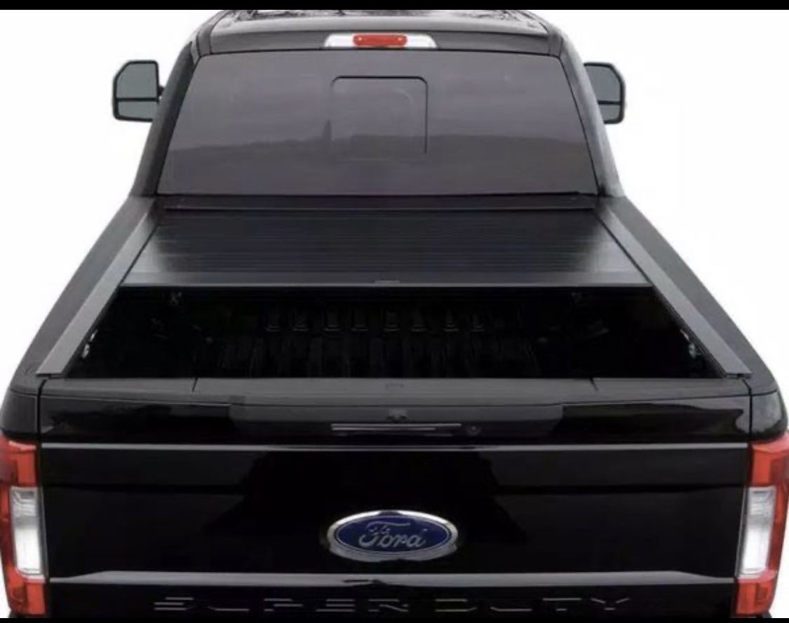 Pace Edwards 8’ retractable tonneau cover