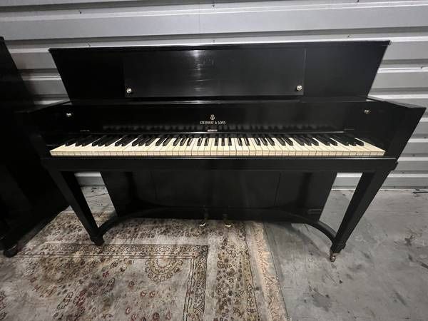 OUR BLACK FRIDAY PIANO SALE STARTS TODAY! FREE DELIVERY & TUNING! + WARRANTY!