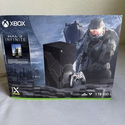 Xbox Series X Halo Infinite Limited Edition  Bundle