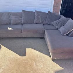 SEND OFFERS Couch Sectional 