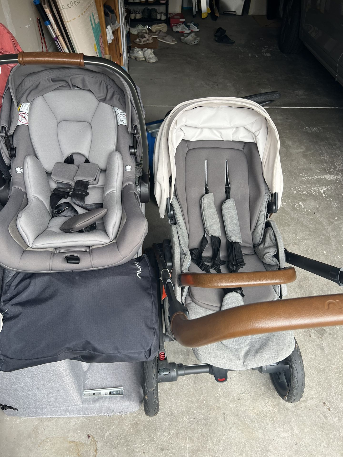 Nuna Mixx stroller with pipa lite infant carrier