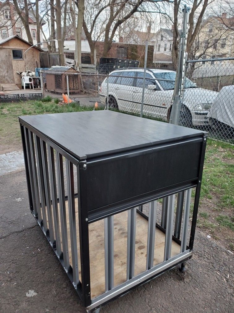 Dog House Steel Custom 