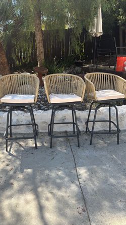 3 or 4 swivel barstools