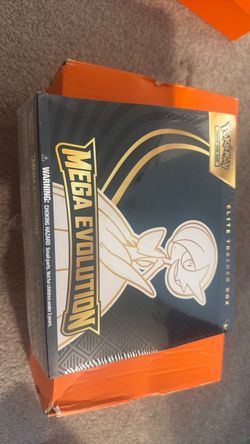 Mega Evolutions ETB