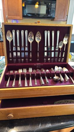 Deluxe silver plated set