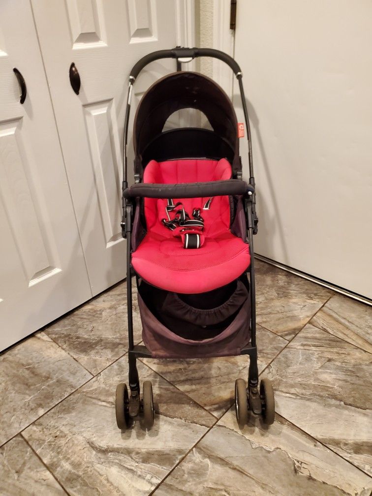 Aprica Red Luxuna Cushion Stroller