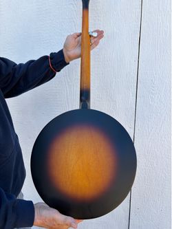 Luna Celtic 5 string banjo