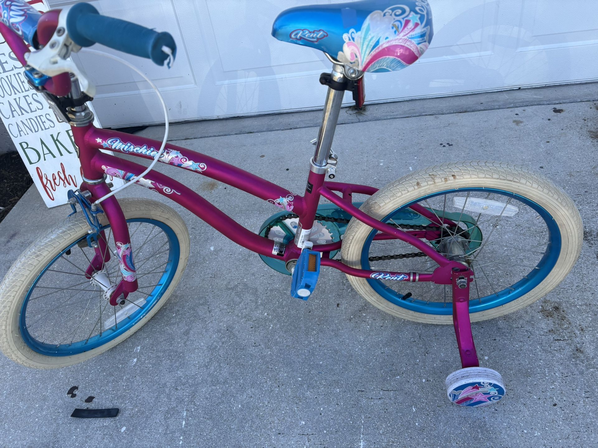 Girls Bike Just Needs Air