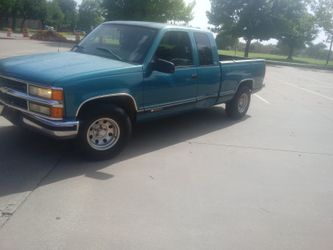 $1750 cash 97 Silverado