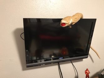 Vizio 32 inch lcd display