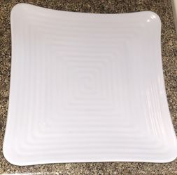New Set Of White Dinner Plates - 12 Count 