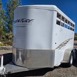 2017 Trails west Adventure 2 Horse Trailer