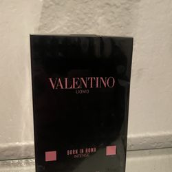 Valentino born in roma intense