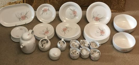 Kahla China set brand new