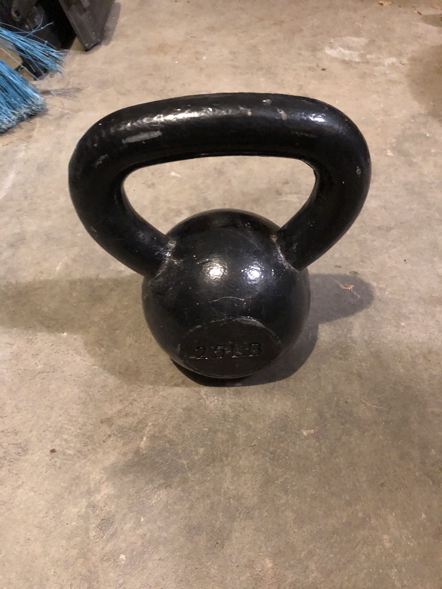 25 Lb Kettle Bell