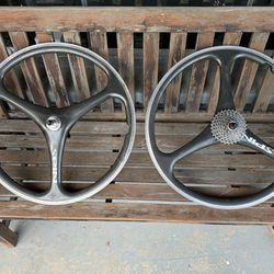 Spin 26” Carbon 8 speed vintage Mountain bike wheels