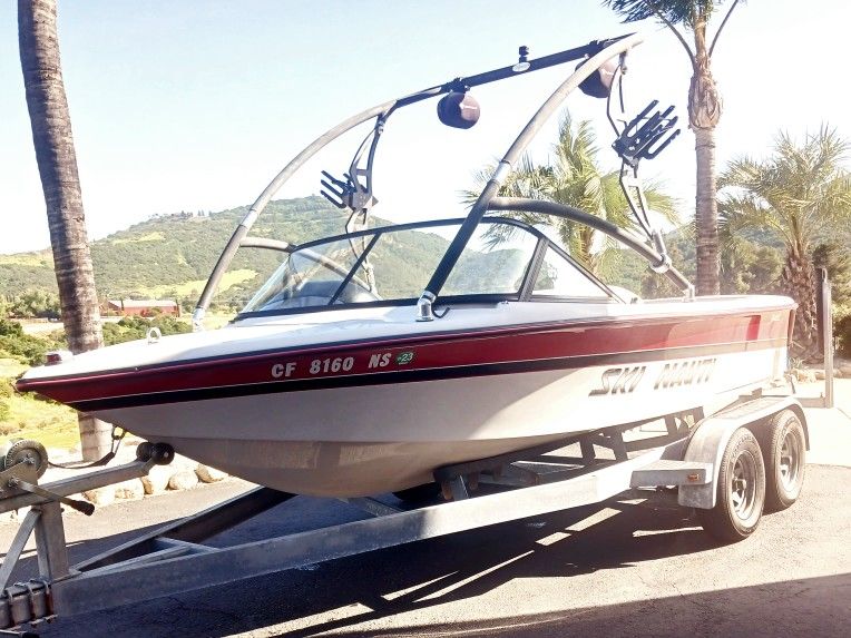 1995 Ski nautique Closed bow