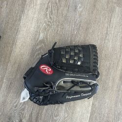 Rawlings Baseball Glove 