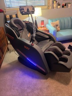 Aboss MAY Full Body Massage Chair with LED