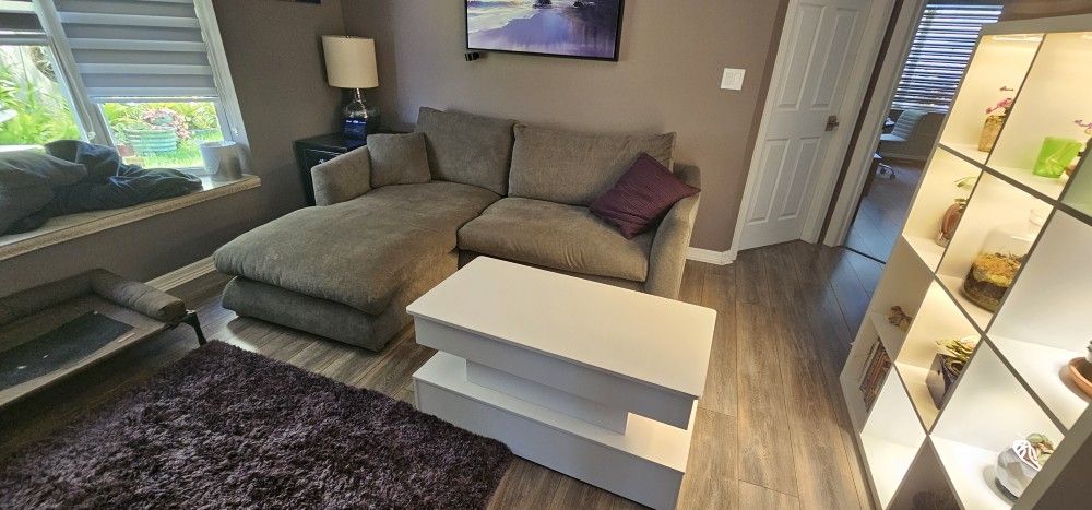 Small sofa with Left Chaise