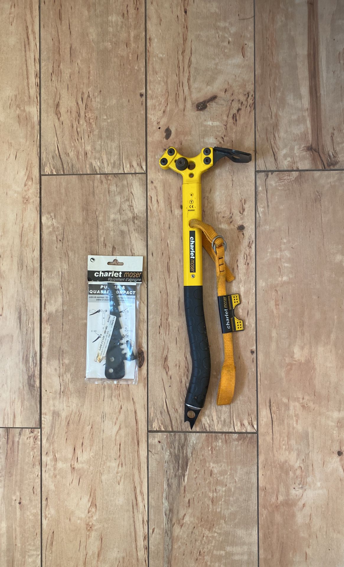 Charlet Moser Pulsar Ice Axe