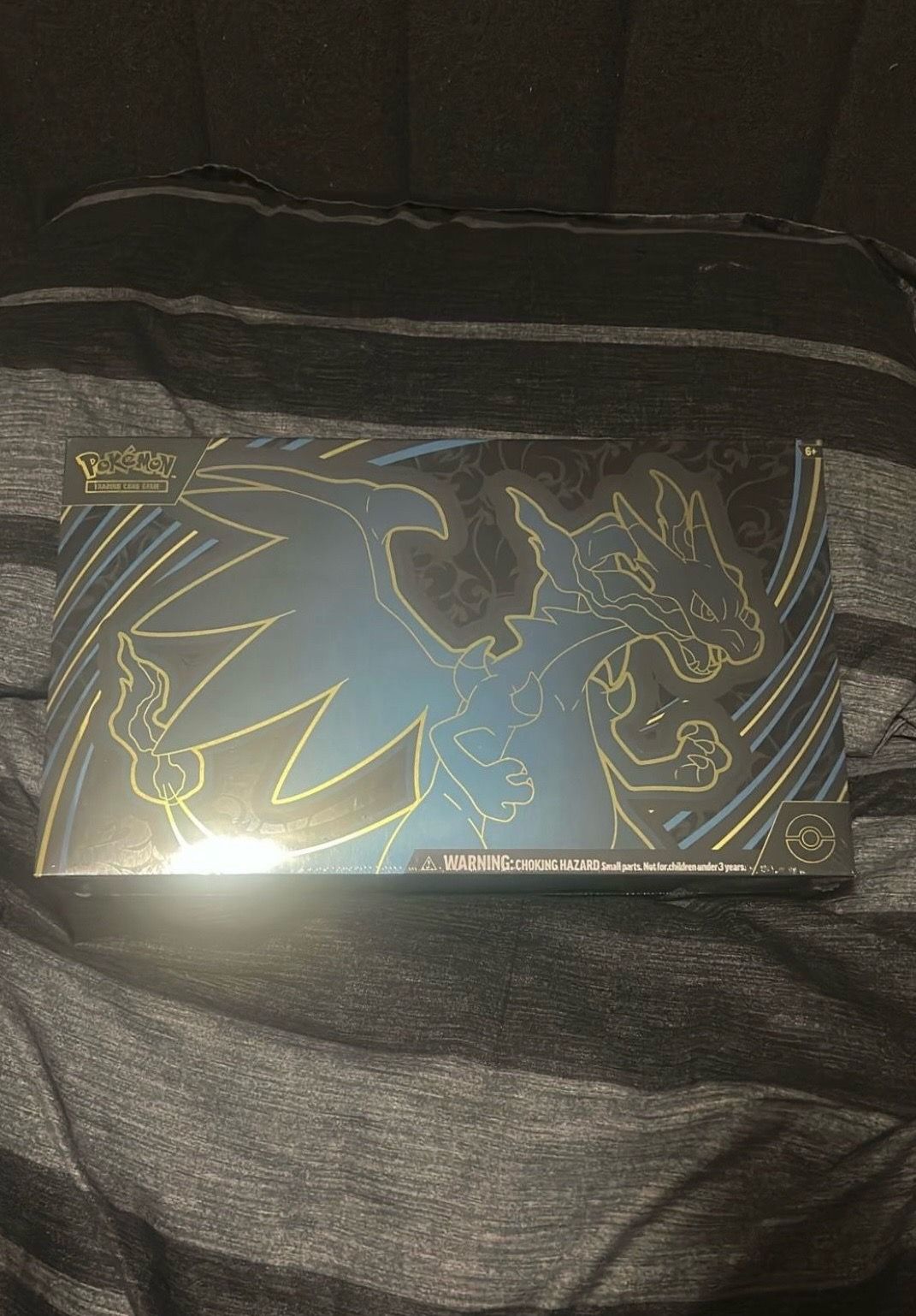 Mega Charizard X Ex Ultra -Premium Collection