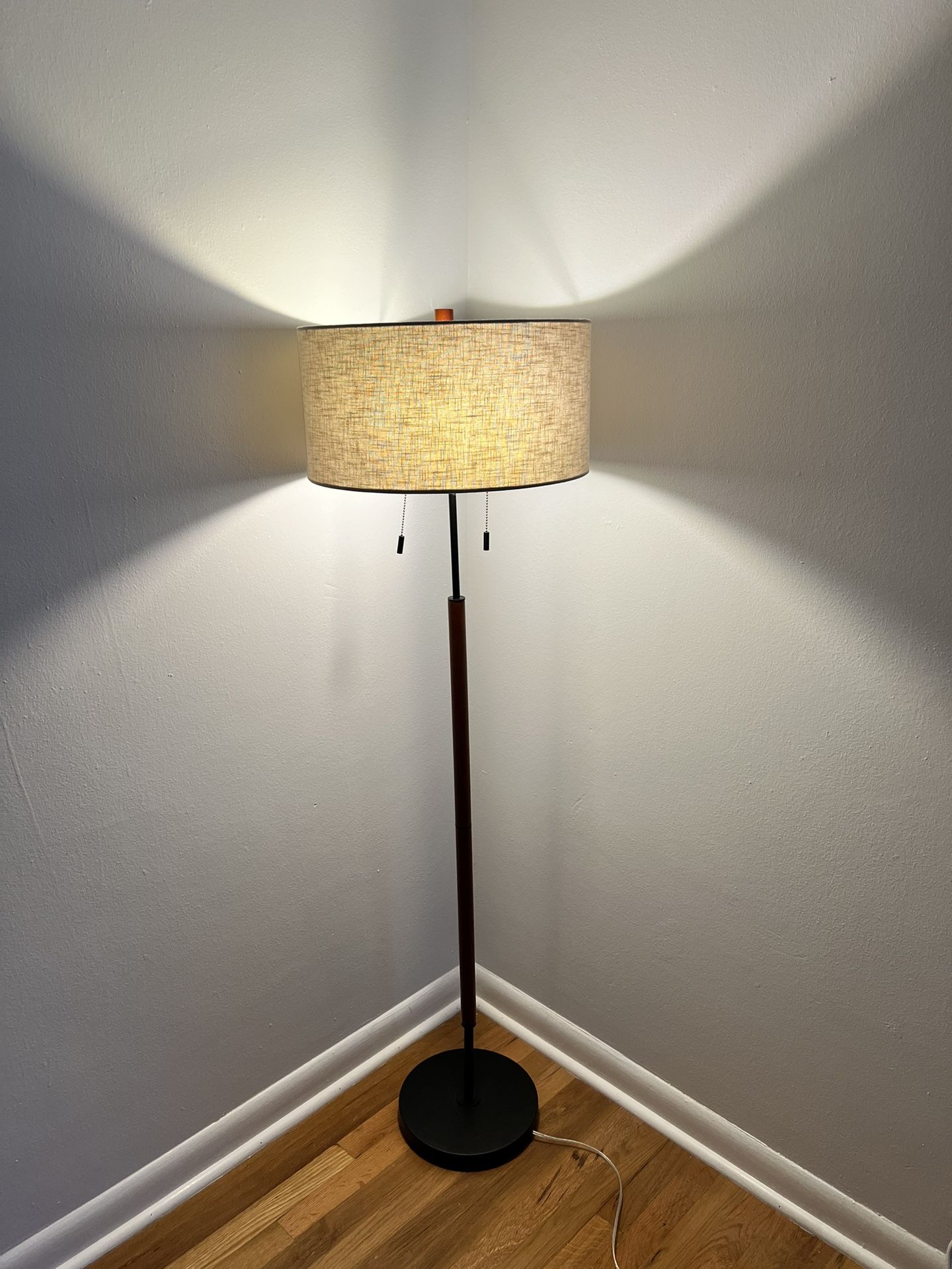 Threshold Lamp