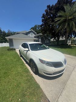 Lincoln MKS 2013