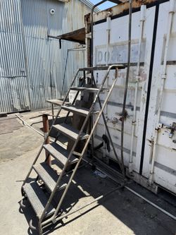 Rolling Warehouse Platform Ladder