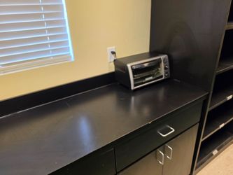 Oven style toaster and microwave used