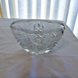 Vintage 1999 Royal Gallery 24% Lead Crystal Anita Petal Bowl Slovakia 