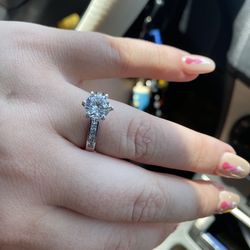 AUTHENTIC MOISSANITE ENGAGEMENT RING AND BAND SET IN 925 SILVER 