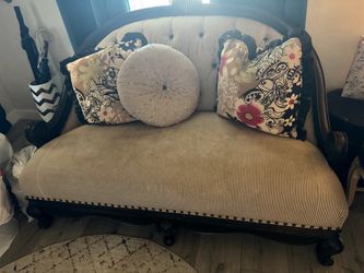 Floral & Striped live seat