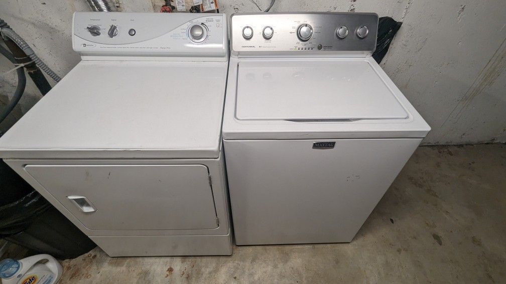 Wash And Dryer Machines 