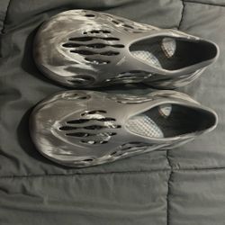 Foam Runners 