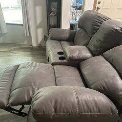 A Double Recliner Couch -Electric Reclines