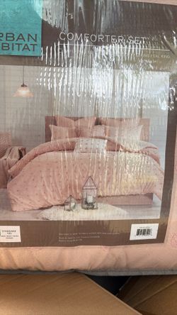 TwinXL Comforter Set